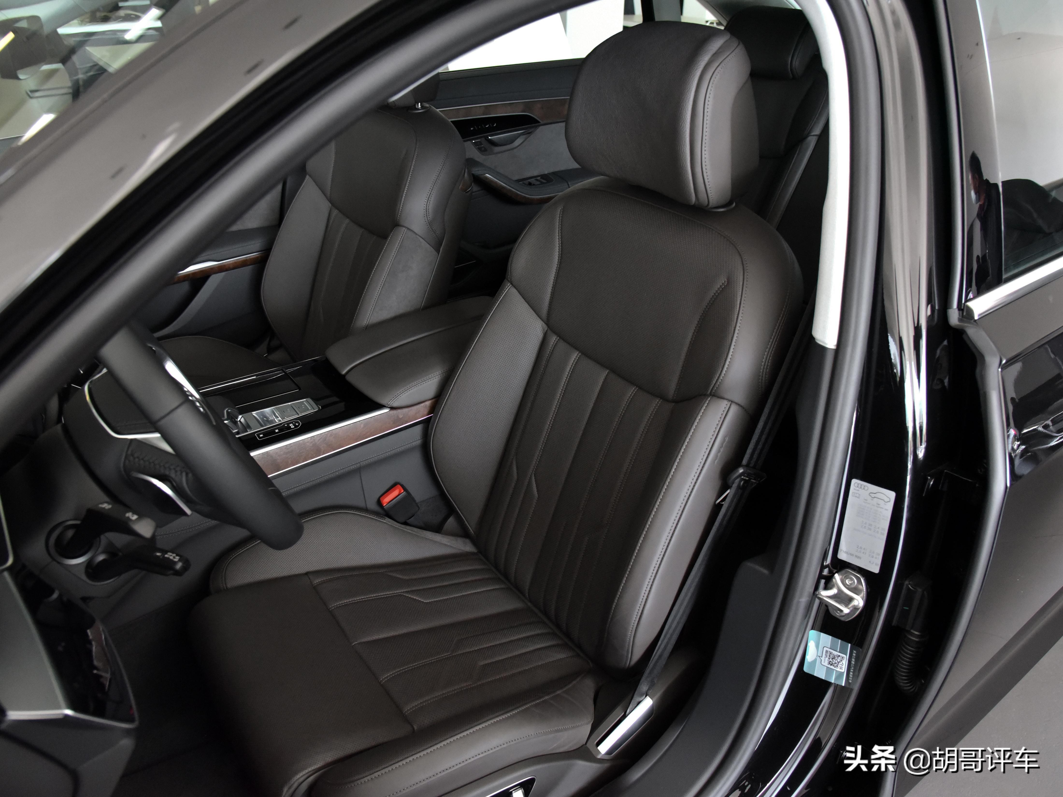 奥迪a850tfsi和55tfsi选哪个,豪华旗舰级轿车