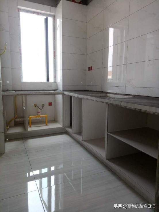 用瓷砖做的橱柜效果怎么样,什么样的瓷砖适合做橱柜