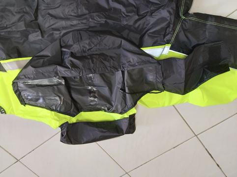 开箱体验，全新雨衣SOLSR-5运动型两件式骑行雨衣