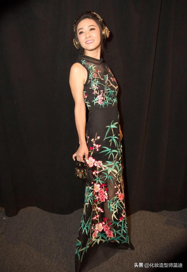 田海蓉惊艳拖地连衣裙高级照片,田海蓉薄纱连衣裙