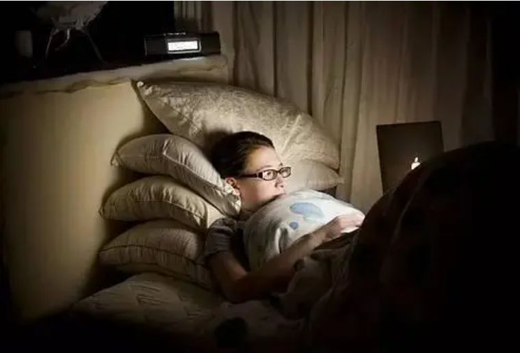 晚期肝癌和中晚期肝癌有什么区别,85岁肝癌晚期怎么治