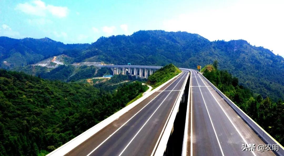 贵州最近开通的高速公路,贵州三条高速