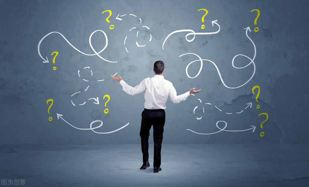 答患者问：咽喉有痰咳不出？口苦口干还失眠？手脚心热易出汗？