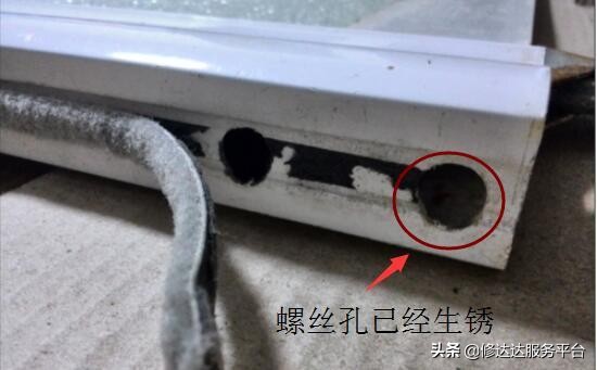 阳台推拉门推不动可以上油吗,阳台推拉门推不动怎么解决