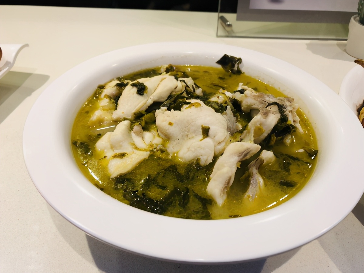 十年前,我只带了一根鱼竿出门,吃遍了世界上的各种顶级海鲜