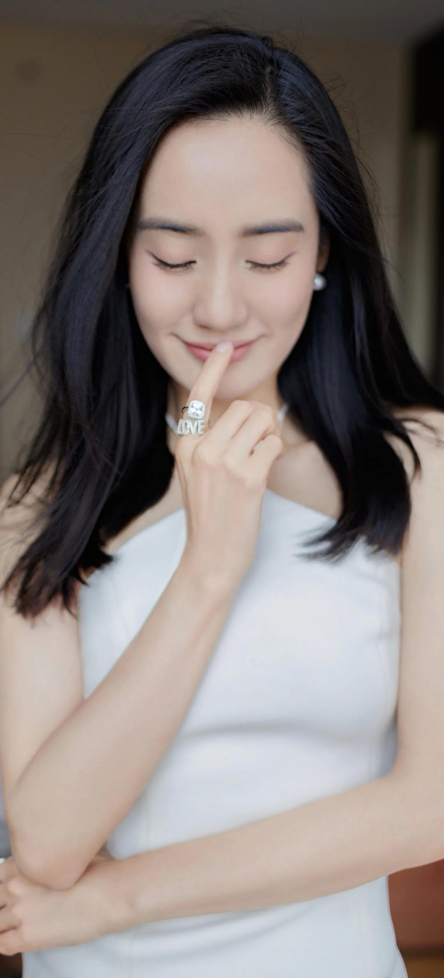 秋雅的扮演者王智,秋雅王智升级当妈