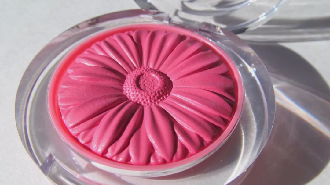 权志龙关于爱情,关于权志龙小雏菊所有资料