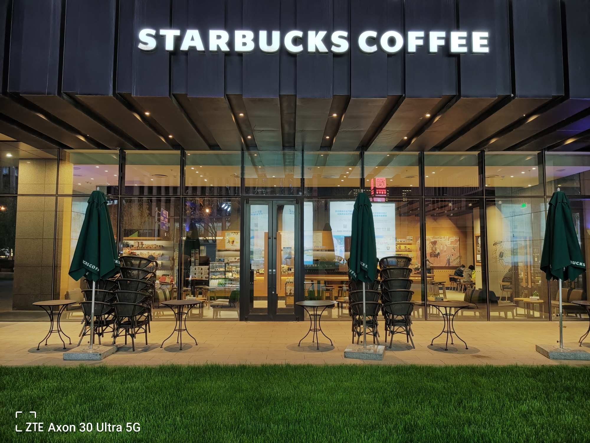 中兴axon30ultra航天版拍照评测,中兴axon30ultra对比努比亚nubiaz30pro