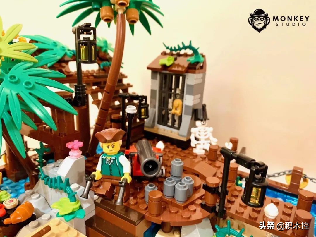 乐高海盗湾搭建过程,用积木怎么搭建海盗船