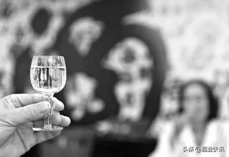 中国各地适合送礼特产一览表,中国各地方的特产酒是什么酒