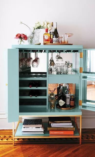 最简陋的小酒吧,家里有一个吧台酒吧