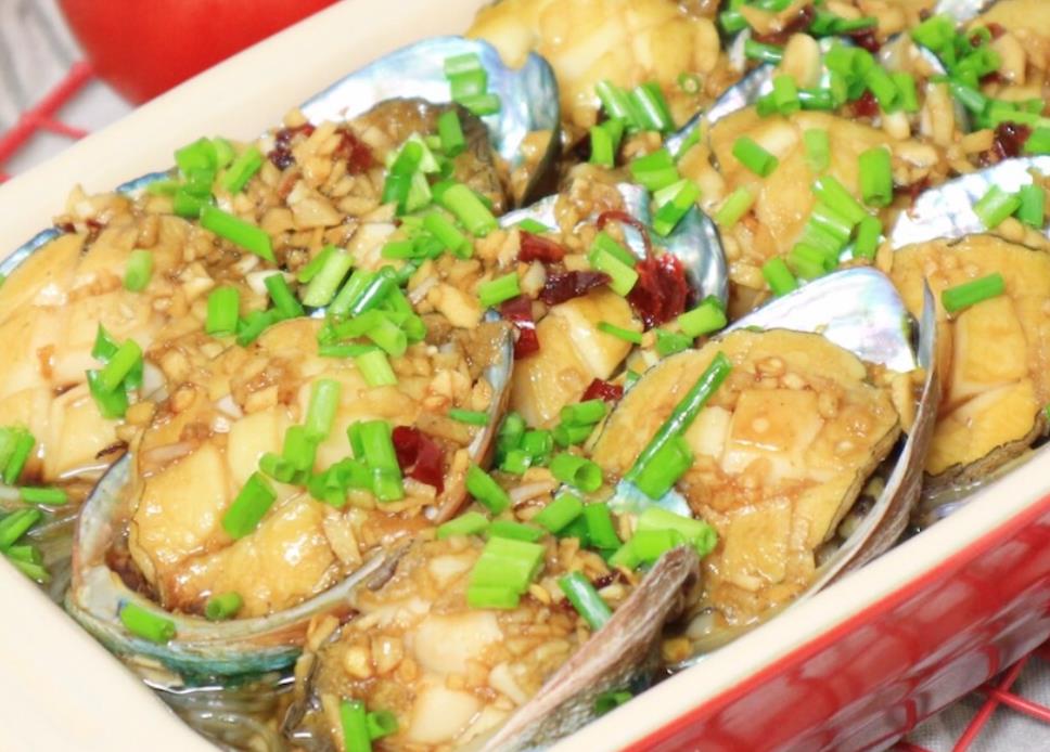 怎么做鲍鱼肉质不老而且嫩,过年鲍鱼怎么做好吃又简单