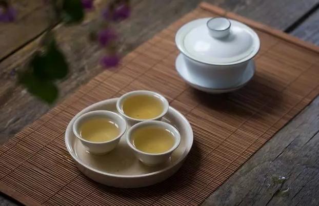 茶水泡旧衣服，竟恢复如新！茶叶25种另类用法