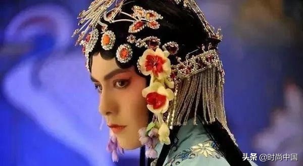 鬓边不是海棠红｜张国荣程蝶衣再现，黄晓明上海滩造型乱入