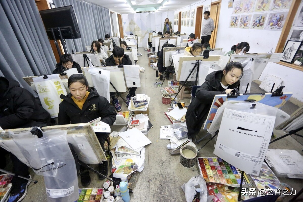 艺考成绩不过线怎么办,艺考成绩不过专科线怎么办