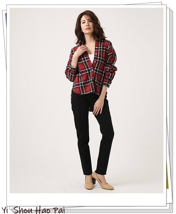 红色小格子衬衫女长袖时尚穿搭,红色格子衬衫配什么颜色裤子好看