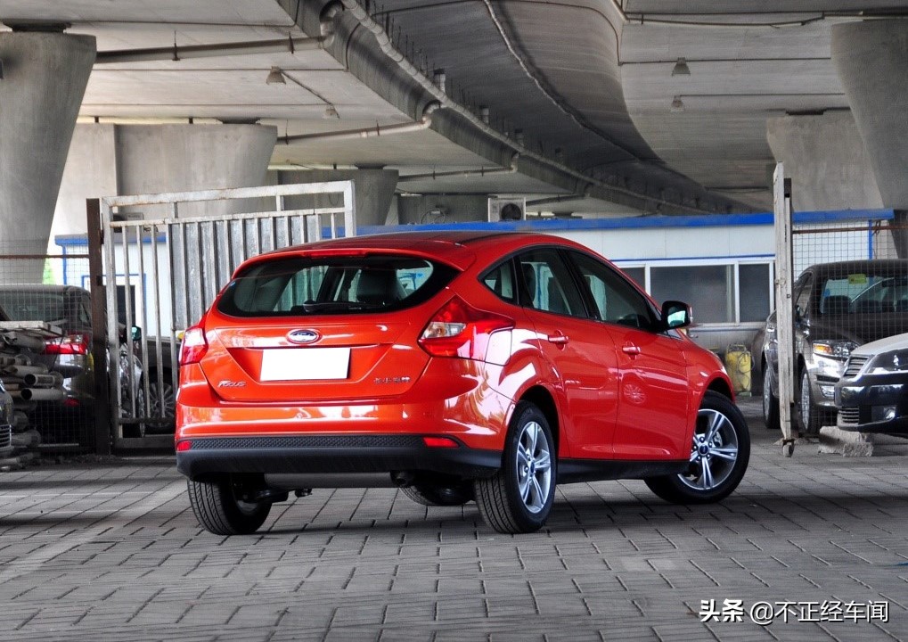 12款2.0自动福克斯运动版提速测试,12款福克斯1.6自动风尚型测评