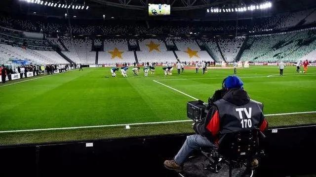 中超允许球迷入场,你会不会突然的出现男生版完整版