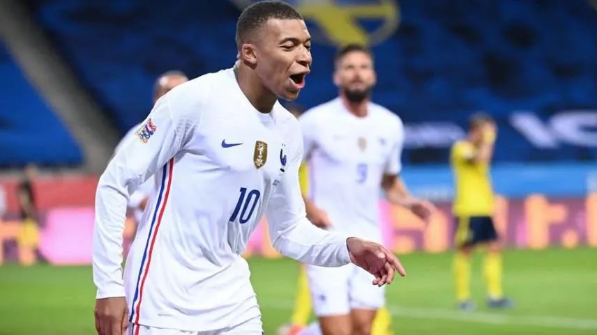 姆巴佩破门大巴黎3-0胜ac米兰,姆巴佩带领巴黎淘汰巴萨