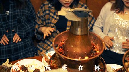 5折!郴州惊现XXL号「双层火锅塔」,狂风暴雨也要吃!