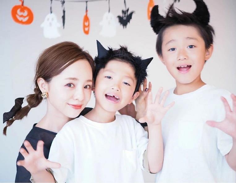 42岁日本大龄模特,40岁日本当红模特