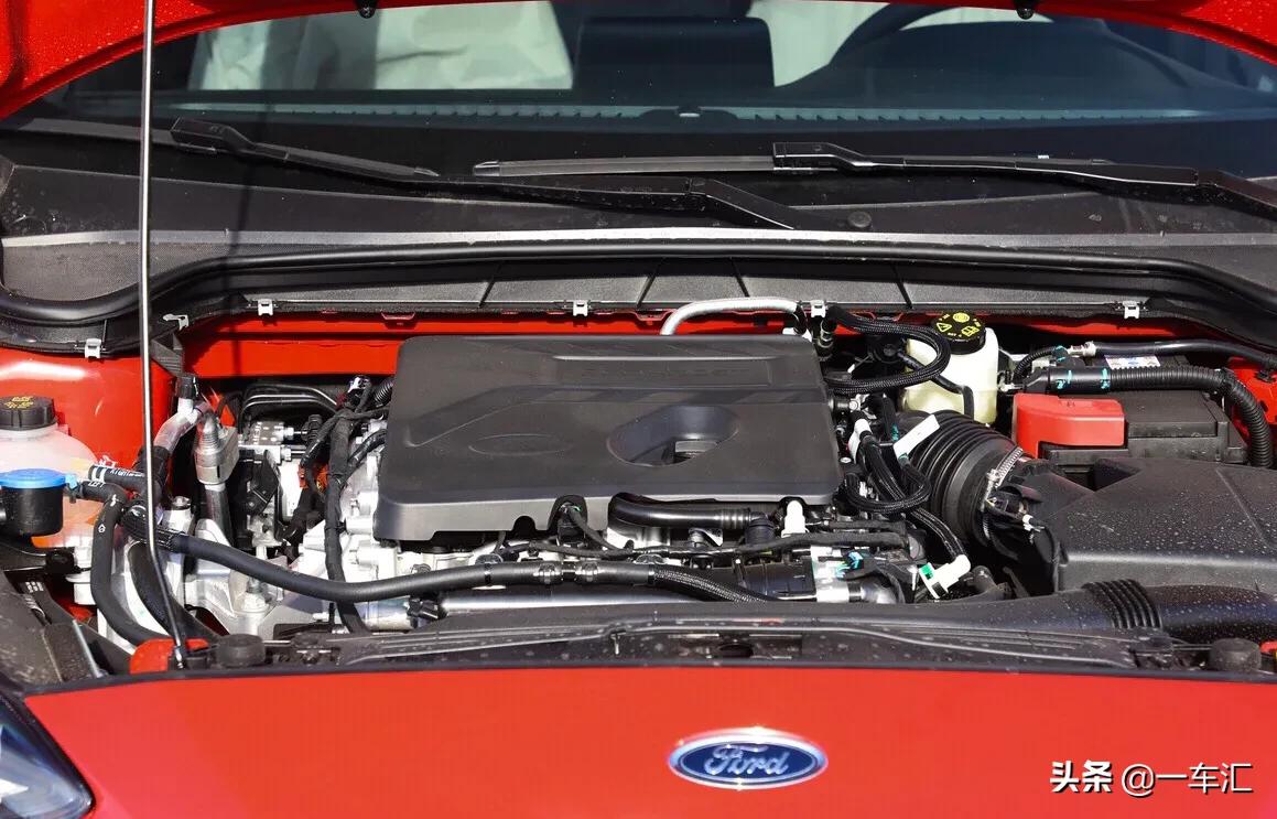 13款福克斯两万多,13年福特福克斯三厢1万