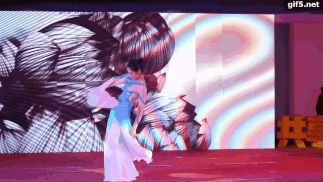 看图识人的女人是谁,看图识人这个女人是谁