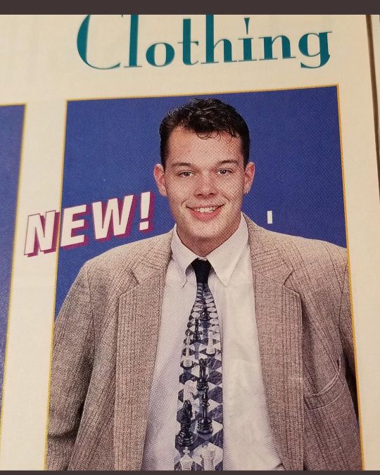 破产姐妹大美女“卡洛琳”为老公甜蜜庆生～网友纷纷送上祝福