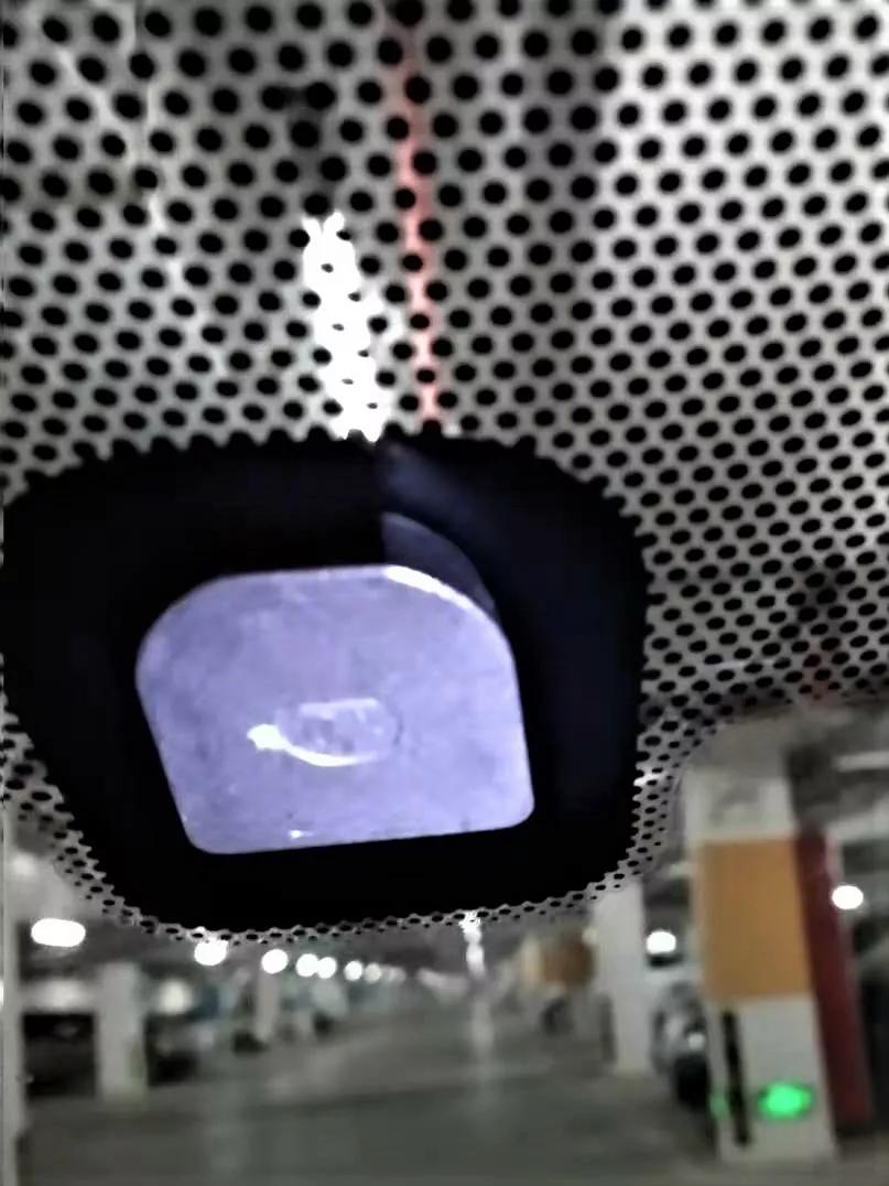 室内后视镜怎么拆开,室内后视镜玻璃的拆卸方法