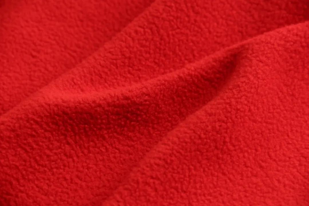 卫衣面料的优缺点 (卫衣罗纹面料配比)