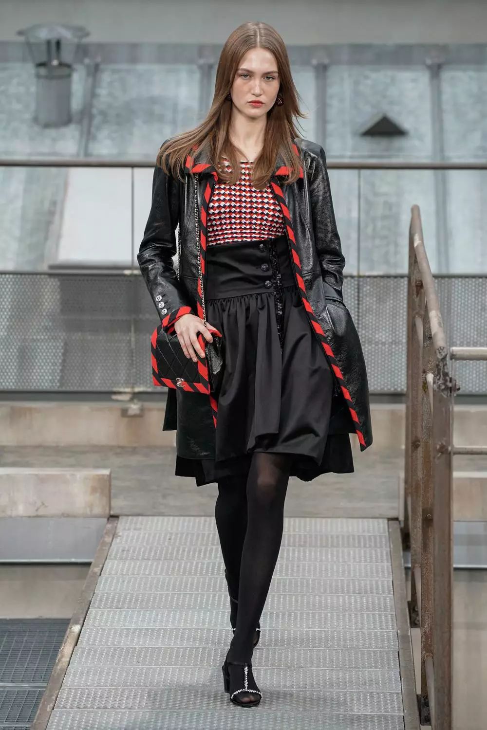 哪些衣服不贵又很高级|不看这波，出关时妹妹会输哦～