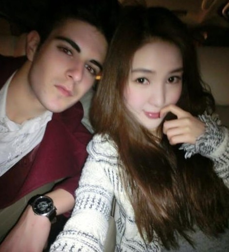 炫富鼻祖郭美美,炫富网红郭美美事件