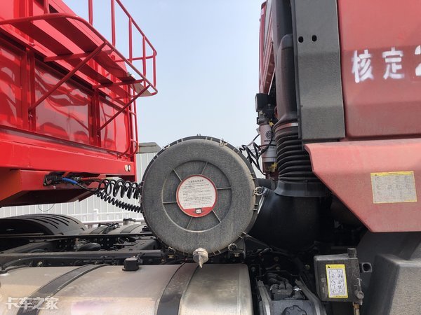 潍柴黄金动力链牵引车,砂石料专用牵引车