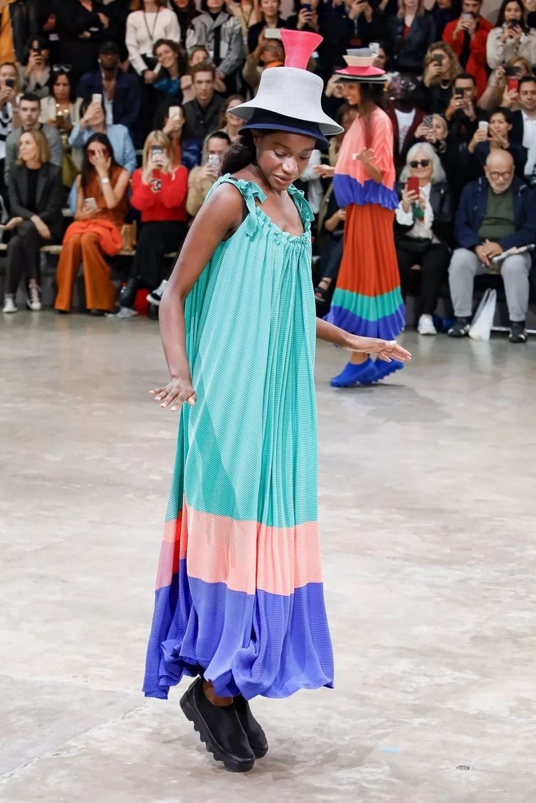 三宅一生——褶皱里的世界「北京新易设计坊」