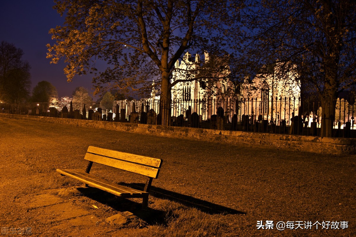 濡備綍浠庡コ鐢熻搴﹁皥鎭嬬埍,濡備綍寮曞濂崇敓鍜屼綘鎺ュ惢