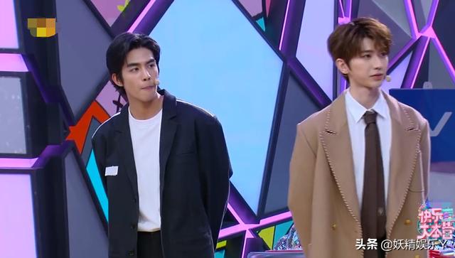 蔡徐坤任嘉伦有多像,蔡徐坤任嘉伦同框