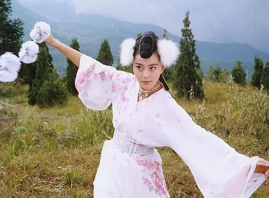 “蕾丝”挂脸上，《天龙八部》告诉你，“得罪”造型师后果有多惨