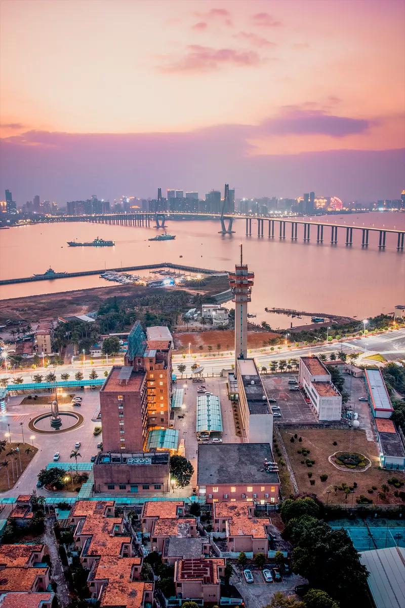 比顺德潮汕还生猛的海鲜之城,好吃到打个飞的也要去一趟