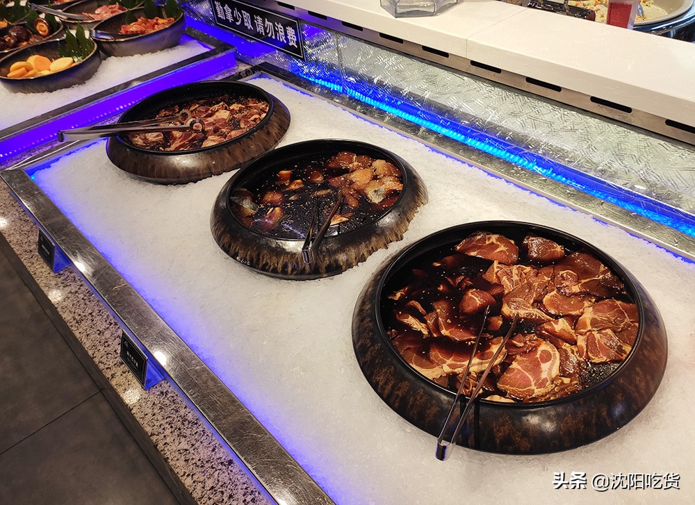 人山人海自助餐,人山人海自助烤肉甲鱼