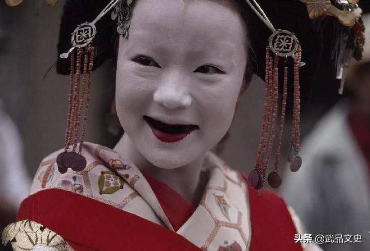 唐朝皇帝娶日本公主,唐朝皇帝宠幸妃子宫女在旁边么