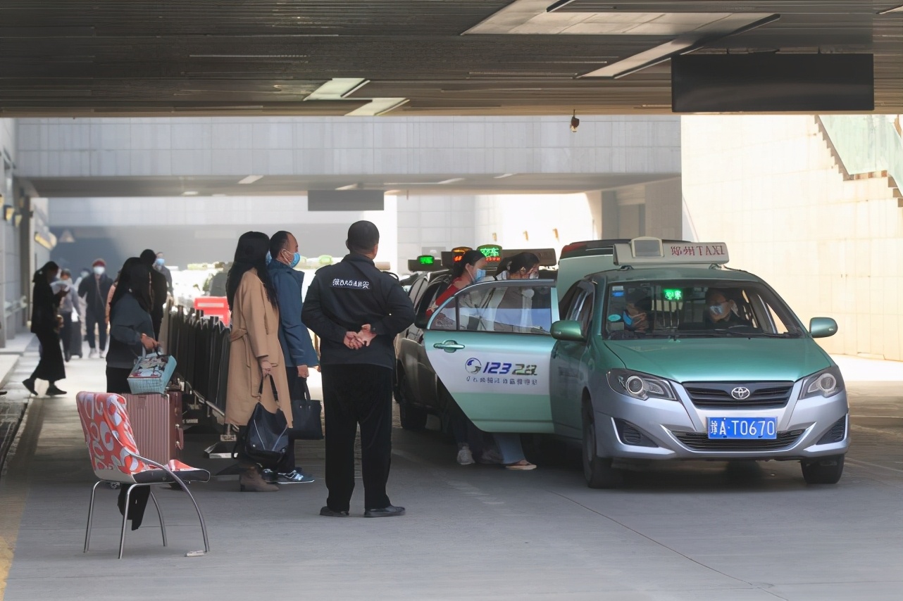 郑州换新能源出租车,郑州出租车换电车细则和公告