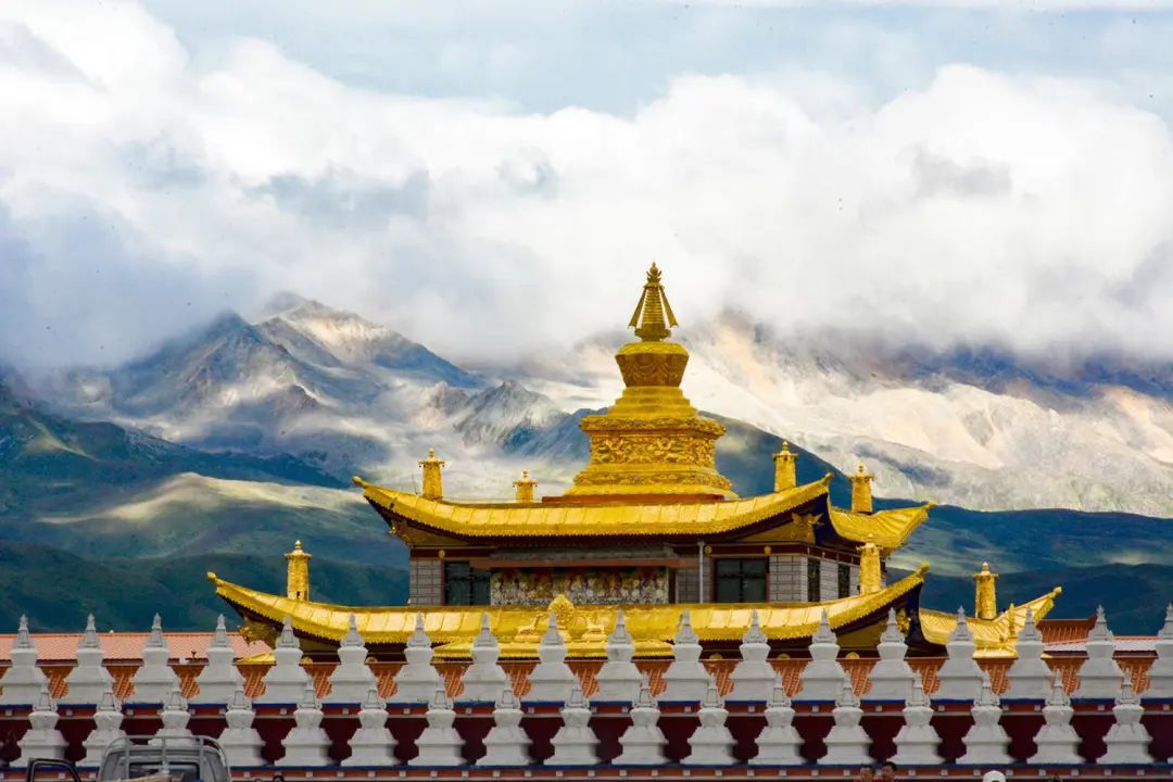 甘孜是个什么神奇的地方,甘孜的人间仙境