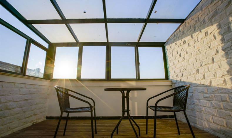 阳光房装修那点事：阳光房如何搭建才能既美观又舒适？