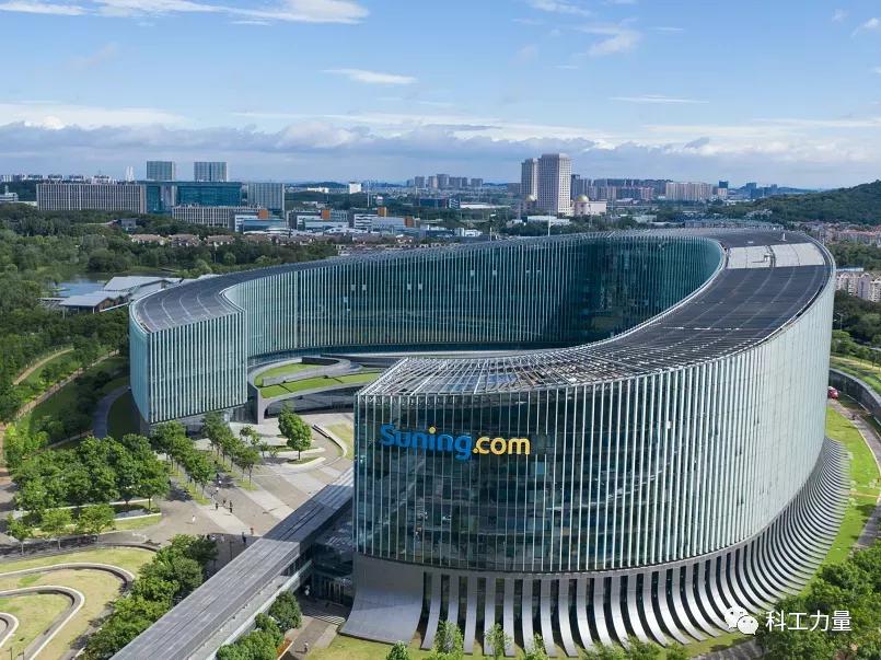 苏宁“变形记”:从零售之王,到“*身卖**”自保?