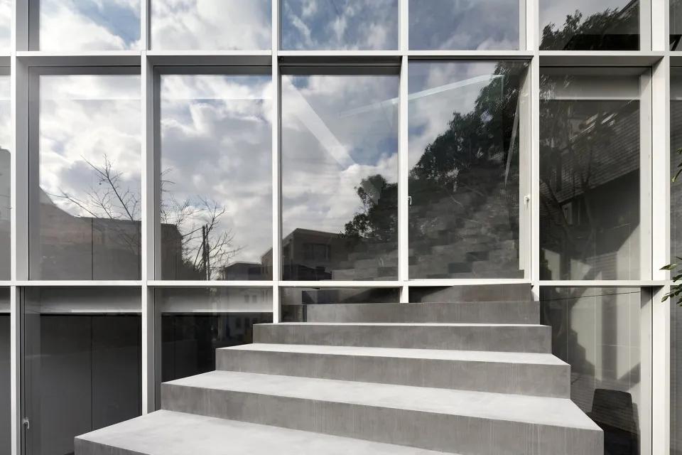 小户型极简装修风格日本,日本十几平米的房子经典设计