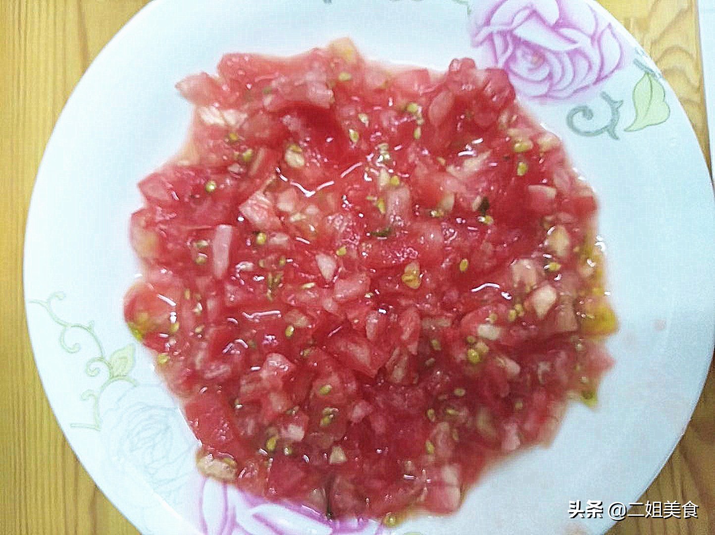 怎么做西红柿炒鸡蛋不用青葱,番茄鸡蛋卷如何做