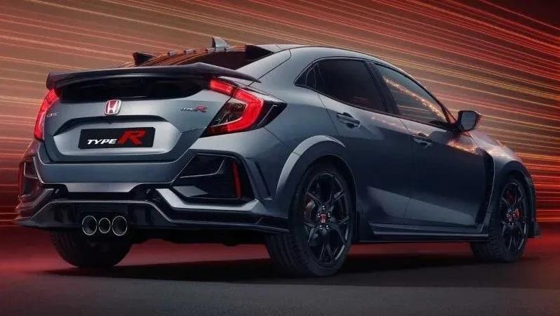 雷克萨斯lm300h试驾七座落地价,雷克萨斯lm300h对比埃尔法