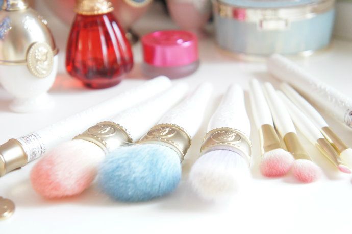 化妆不够持久怎么办,怎样化妆不卡粉不脱妆持久