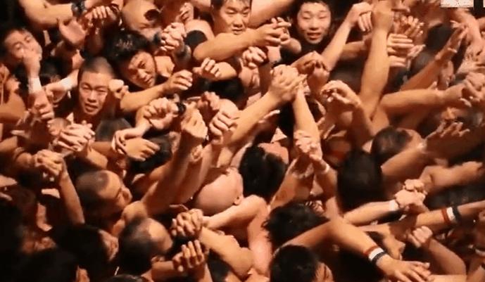 日本人拜神，神看了都得跪下