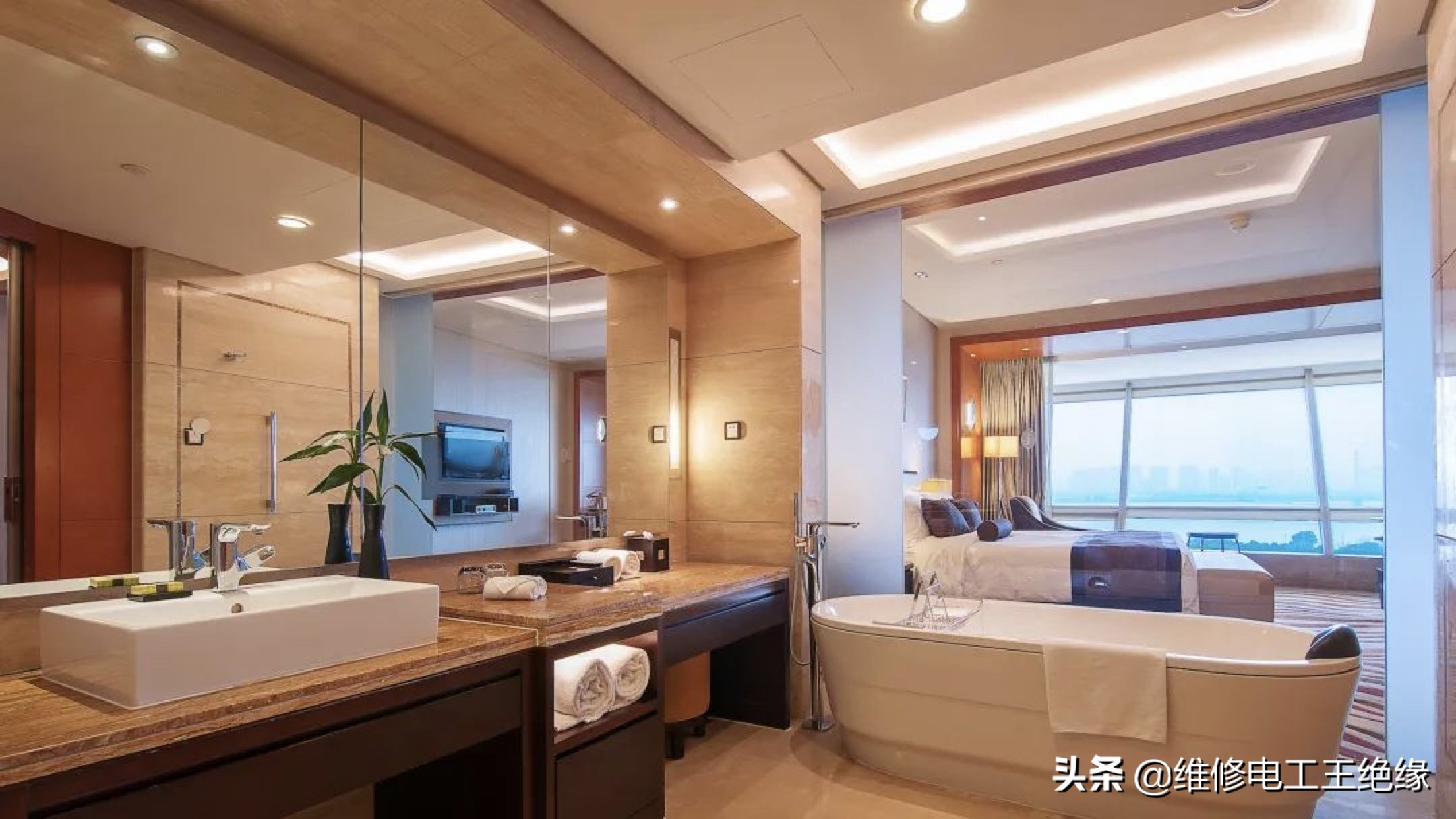 灯一闪一闪的是什么原因如何处理,灯一闪一闪是灯坏了还是线路问题